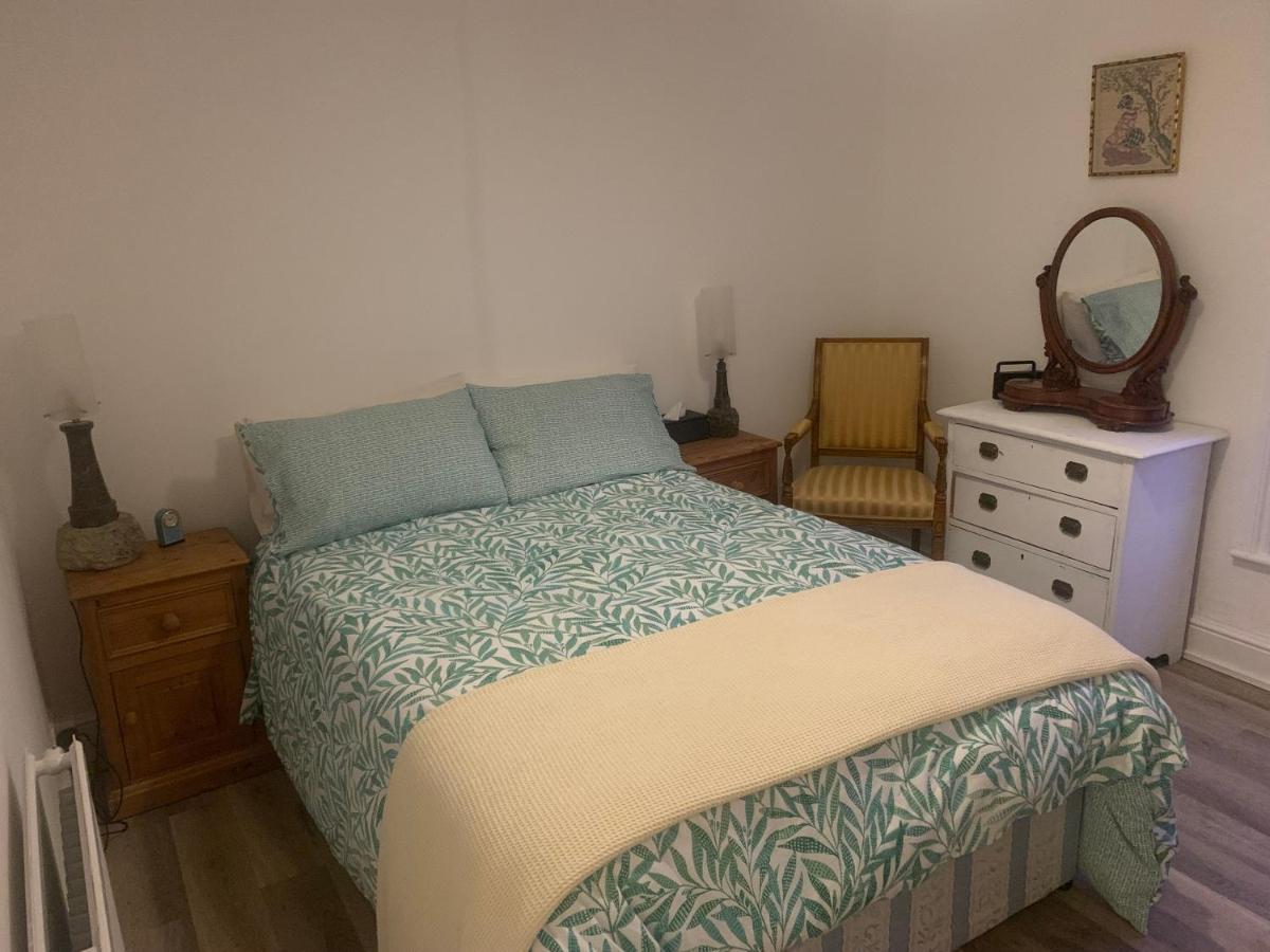 Queens Cottage 솔즈베리 외부 사진